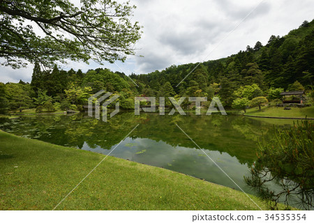 Shogakuin Imperial Palace Imperial Palace Tornado Pond Shogakuin Imperial Palace Imperial Palace Tornado Pond 34535354