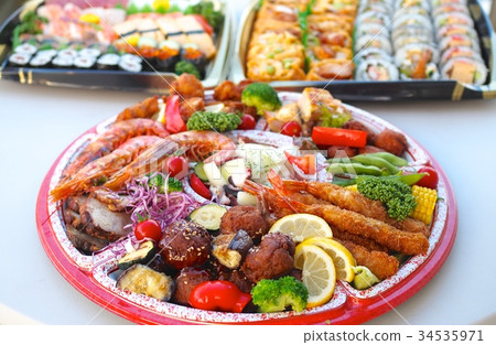 Hors d'oeuvre Hors d'oeuvre 34535971