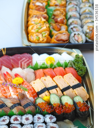 Assorted sushi 34536338