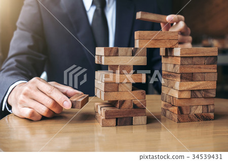 Alternative risk concept, plan and strategy in business, Young i 34539431