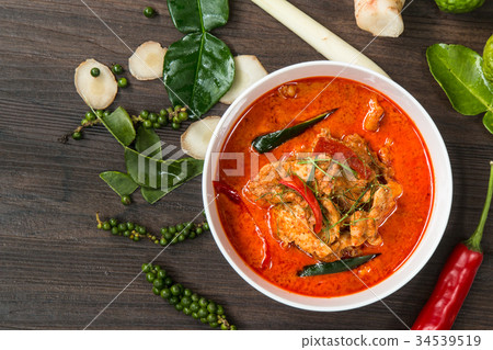 Chicken panang curry and ingredient spice wooden 34539519