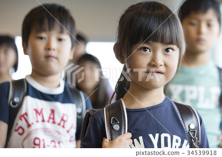 小學上學和上學走廊 34539918