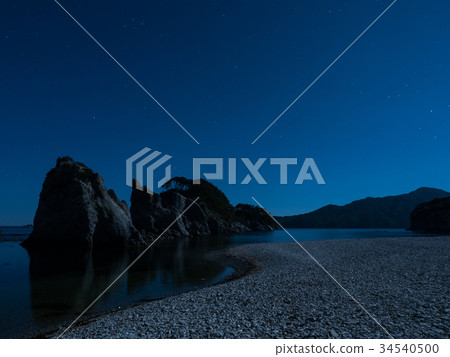 Jodogahama被月光照亮 34540500