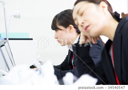 Female employee OL businessman Salaryman computer office image Business image 34540547