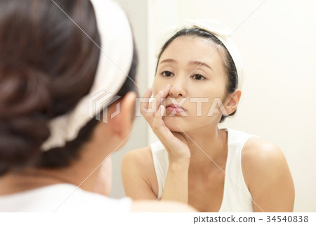 Women who care about your skin 34540838