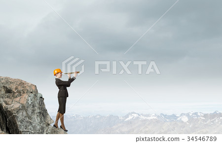 Searching for perspectives Searching for perspectives 34546789