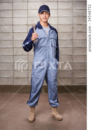 Engineer, mechanic 34548752