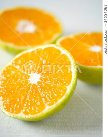 非常早出的橙色切割圖像（向上） 34554063