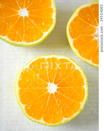 很早出生橙色切割圖像（高角度） 34554065