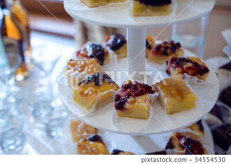 Catering at a luxury event 34554530