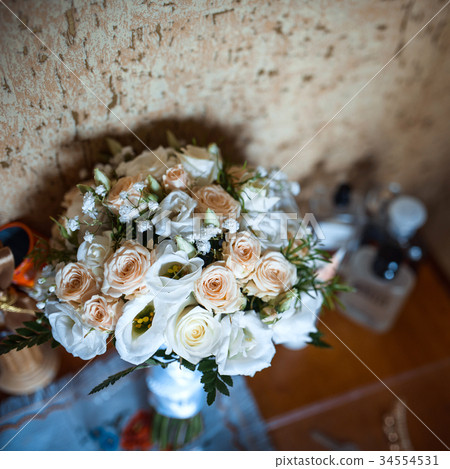 Beautiful white wedding bouquet  34554531