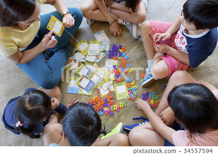 Kids-English-School Kids-English-School 34557594