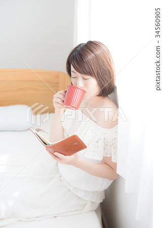 Lifestyle women Lifestyle women 34560905