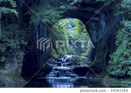 Chiba Prefecture Kimitsu City Nozomi Falls Waterfall before dawn 34563169