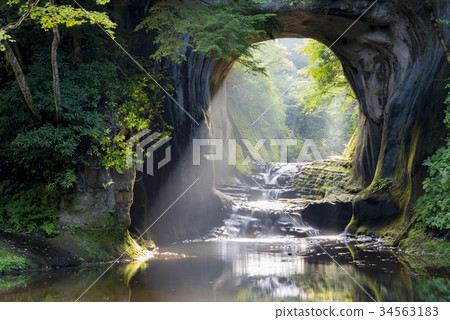 Chiba Prefecture Kimitsu city Nozomi Falls Waterfall morning glow 34563183