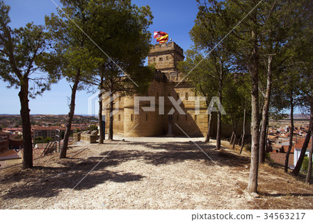 Torre de Salamanca tower in Caspe, Spain Torre de Salamanca tower in Caspe, Spain 34563217