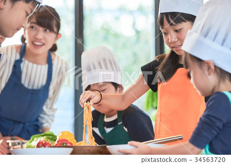 Primary school children cooking classroom 34563720