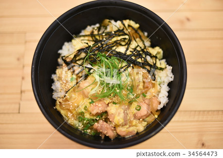 圖庫照片: 日式拉麵丼飯烤物