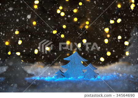 Wooden Christmas Tree With Snow, Lights, Snowflake 34564690