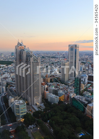 Shinjuku Park Tower and Tokyo Opera City at Sunset 34565420