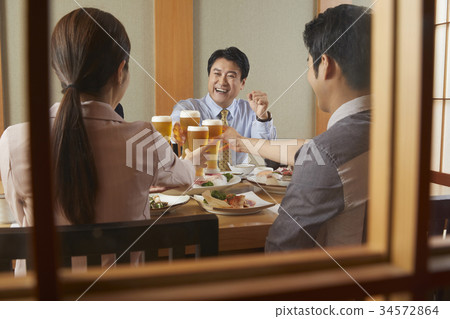 New employee, restaurant, business 34572864