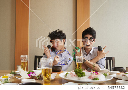 New employee, restaurant, business New employee, restaurant, business 34572882