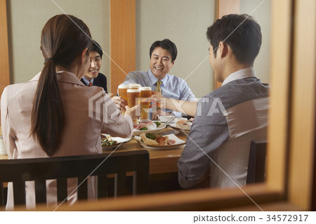 New employee, restaurant, business 34572917