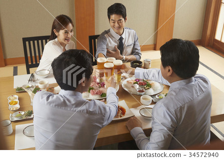 New employee, restaurant, business 34572940