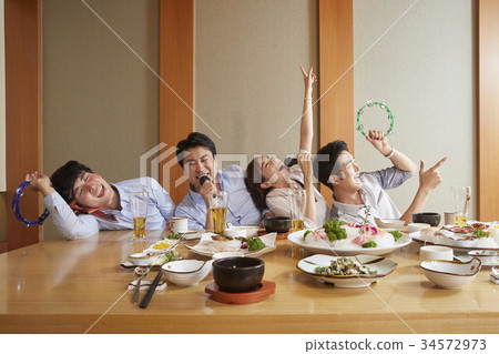 New employee, restaurant, business 34572973