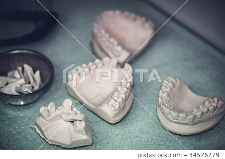 Dental Prosthesis Prosthetic Laboratory Dental Prosthesis Prosthetic Laboratory 34576279