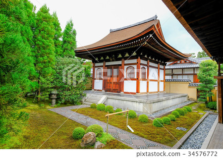 Ryuuin House Foundation 34576772