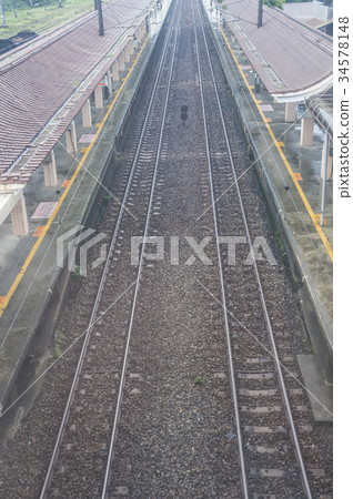 Train tracks Train tracks 34578148