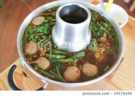 Chinese clear soup or Chinese soup Chinese clear soup or Chinese soup 34578489
