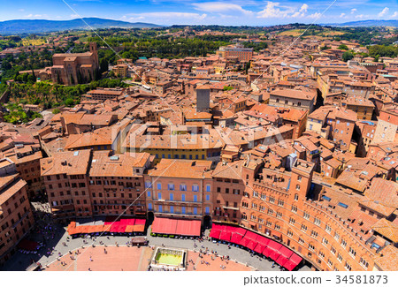 照片素材(图片 aerial view of piazza del campo in siena italy