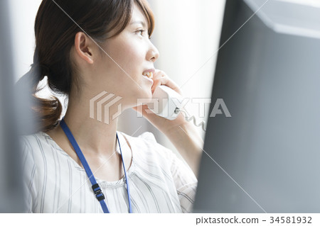 女性商務Deskwork 34581932