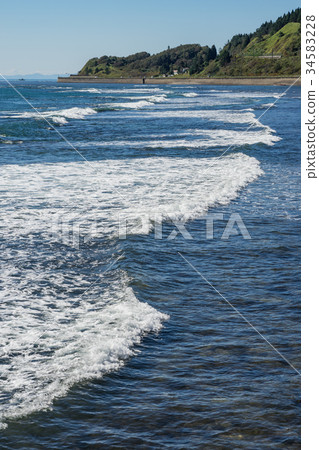 狼與白浪 狼與白浪 34583228