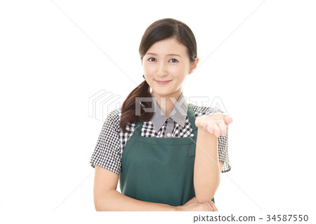 微笑的家庭主婦 34587550
