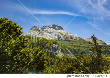Gourette in the French Pyrenees. 34589031