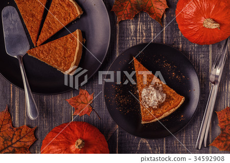 Homemade Pumpkin Pie for Thanksgiving. 34592908