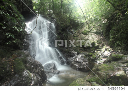 Okuda Rain Falls 34596604