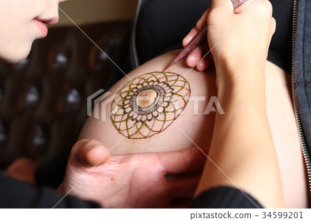 Maternity body art Maternity body art 34599201