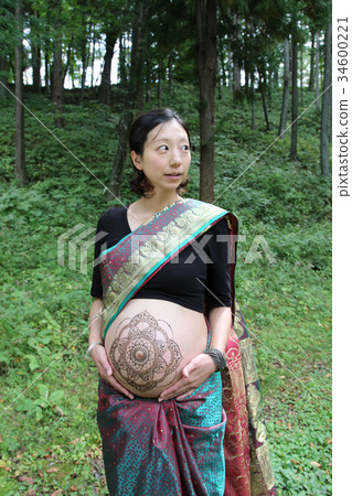 Maternity body art 34600221