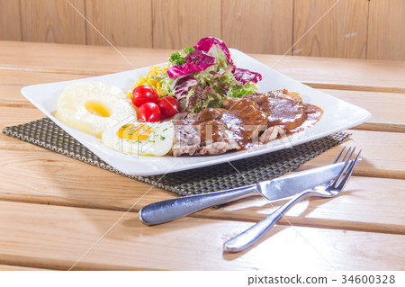 beef steak 34600328