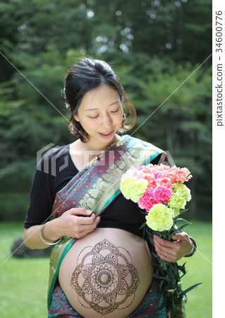 Maternity body art 34600776
