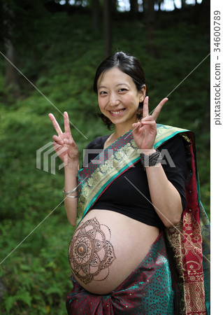 Maternity body art Maternity body art 34600789