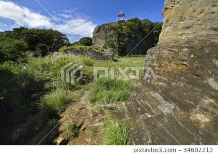橫須賀市Kashitoriyama公園的岩石點和山頂觀察平台 34602210