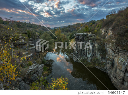 Autumn morning in Buki canyon Autumn morning in Buki canyon 34603147