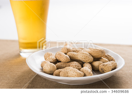 Shelled peanuts and beer Shelled peanuts and beer 34609686