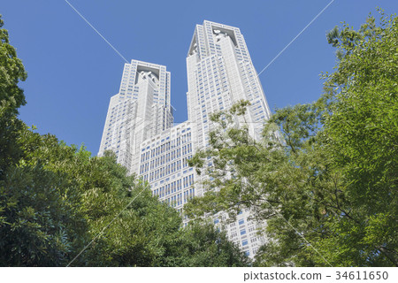 東京都政府在藍天中閃耀 34611650