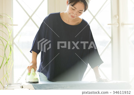 Woman lifestyle housework 34611932